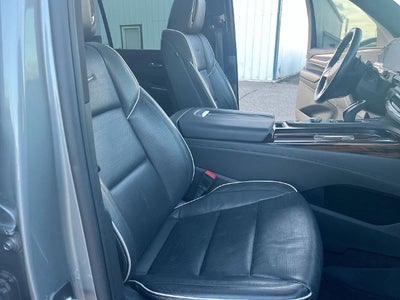 2023 Cadillac Escalade ESV Premium Luxury