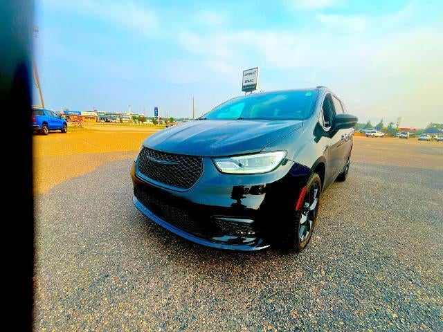 2023 Chrysler Pacifica Limited AWD