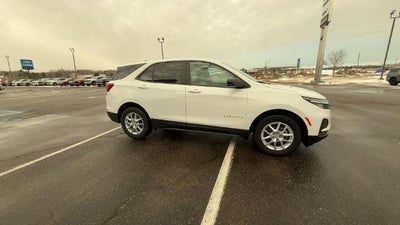 2022 Chevrolet Equinox LS