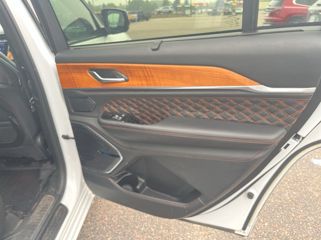 2023 Jeep Grand Cherokee L Summit Reserve 4x4