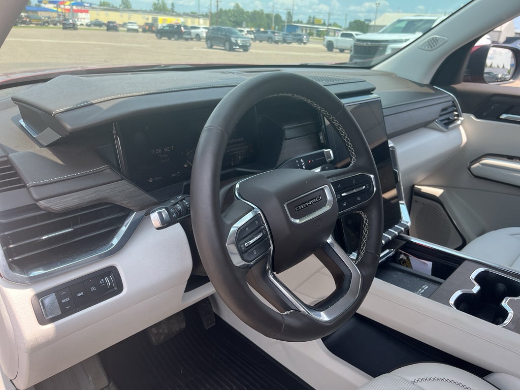 2025 GMC Acadia Denali