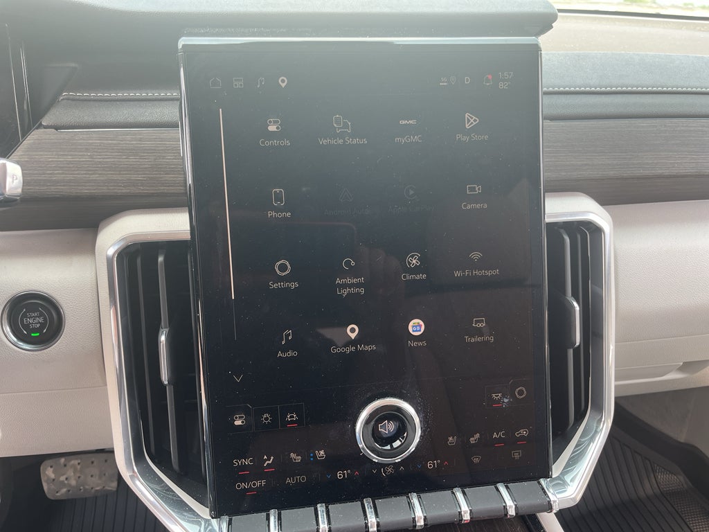 2025 GMC Acadia Denali