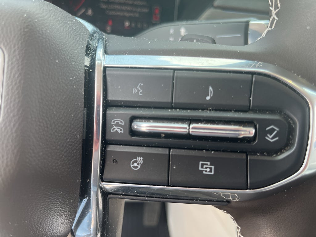 2025 GMC Acadia Denali