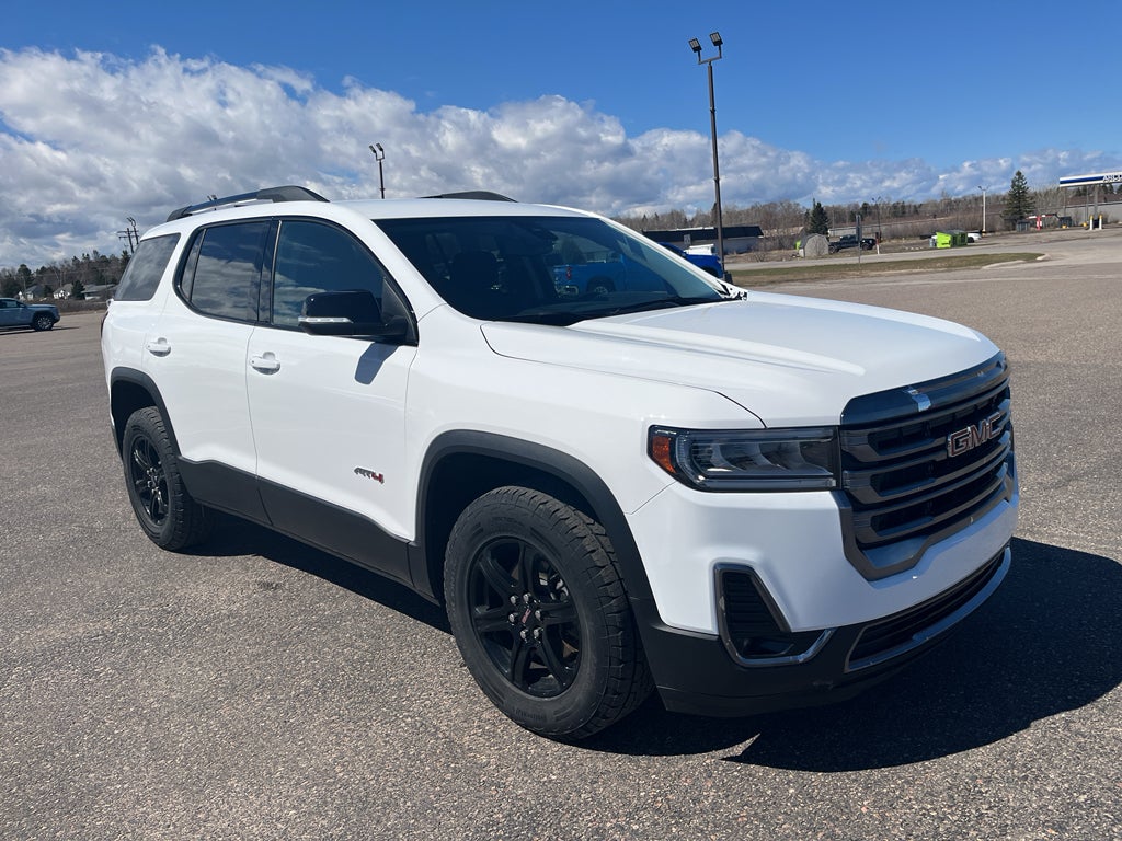 2023 GMC Acadia AT4