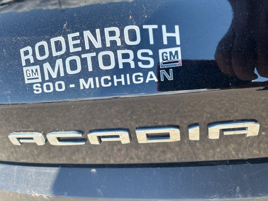 2023 GMC Acadia SLE