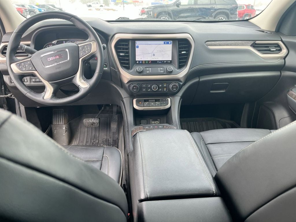 2023 GMC Acadia Denali