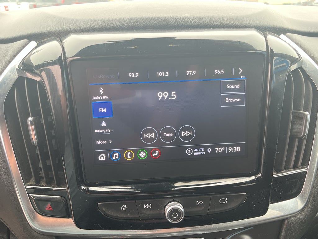 2022 Chevrolet Traverse LT Cloth