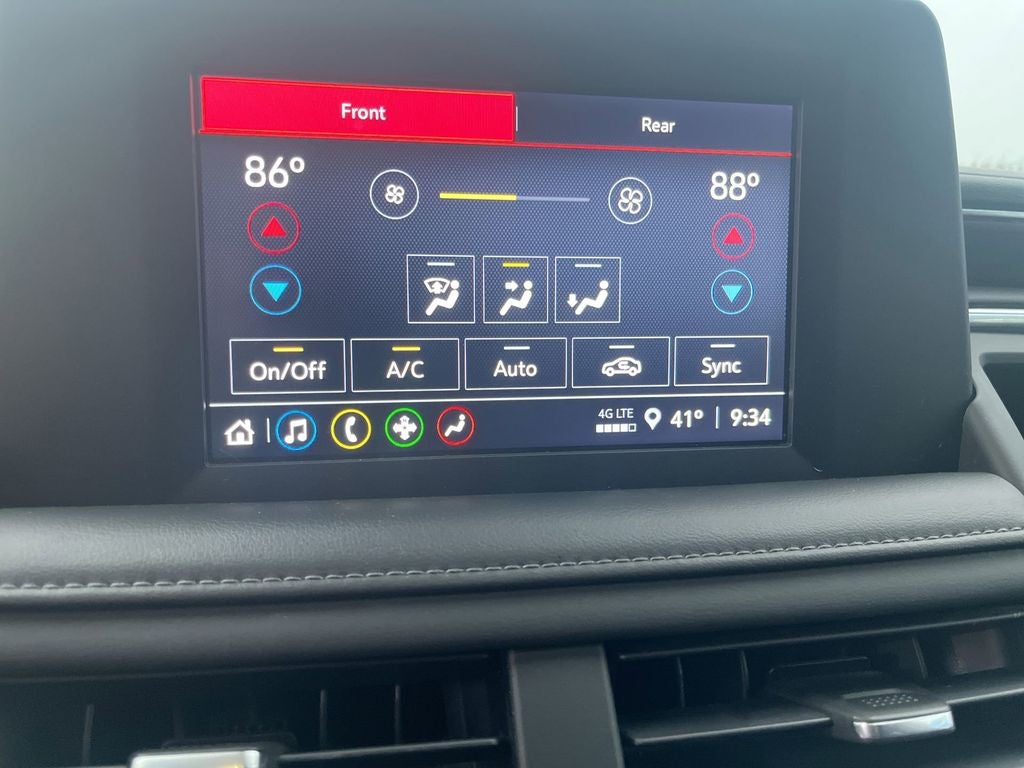 2022 Chevrolet Suburban LS