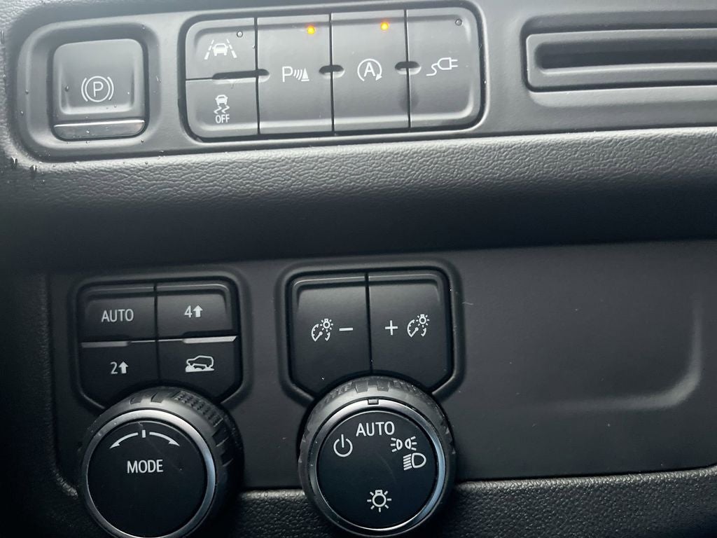 2022 Chevrolet Suburban LS