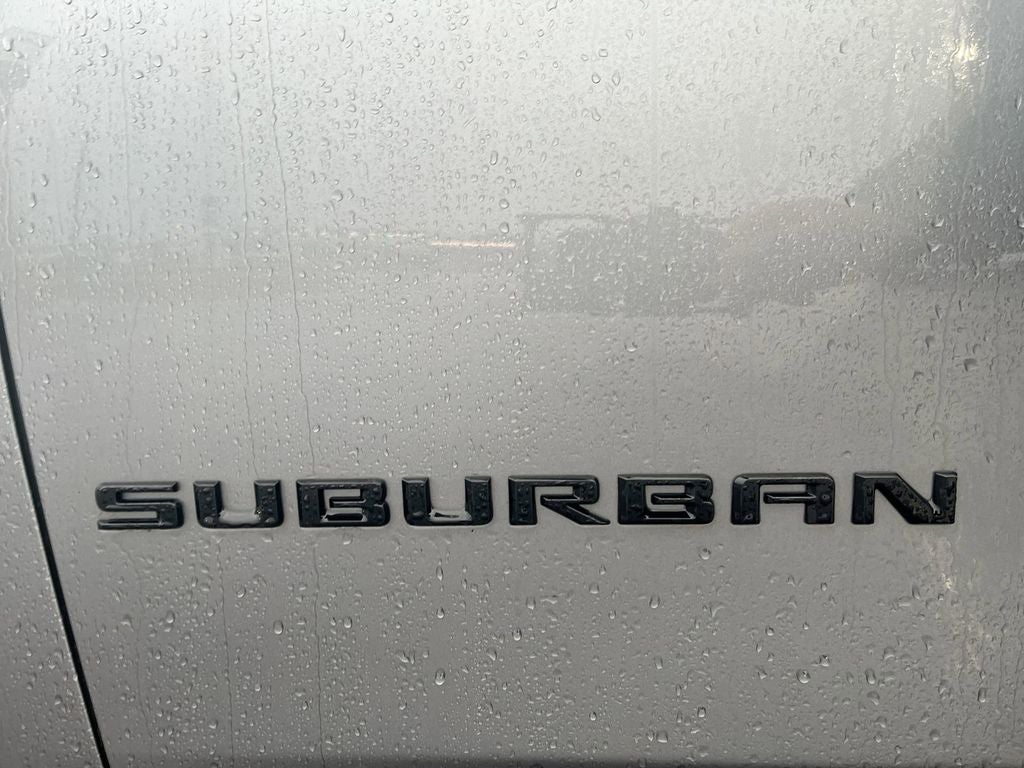 2022 Chevrolet Suburban LS