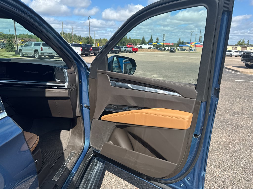 2026 Cadillac Escalade ESV Luxury