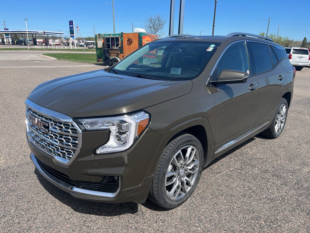2023 GMC Terrain Denali AWD's photo