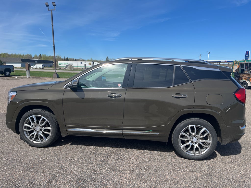 2023 GMC Terrain Denali