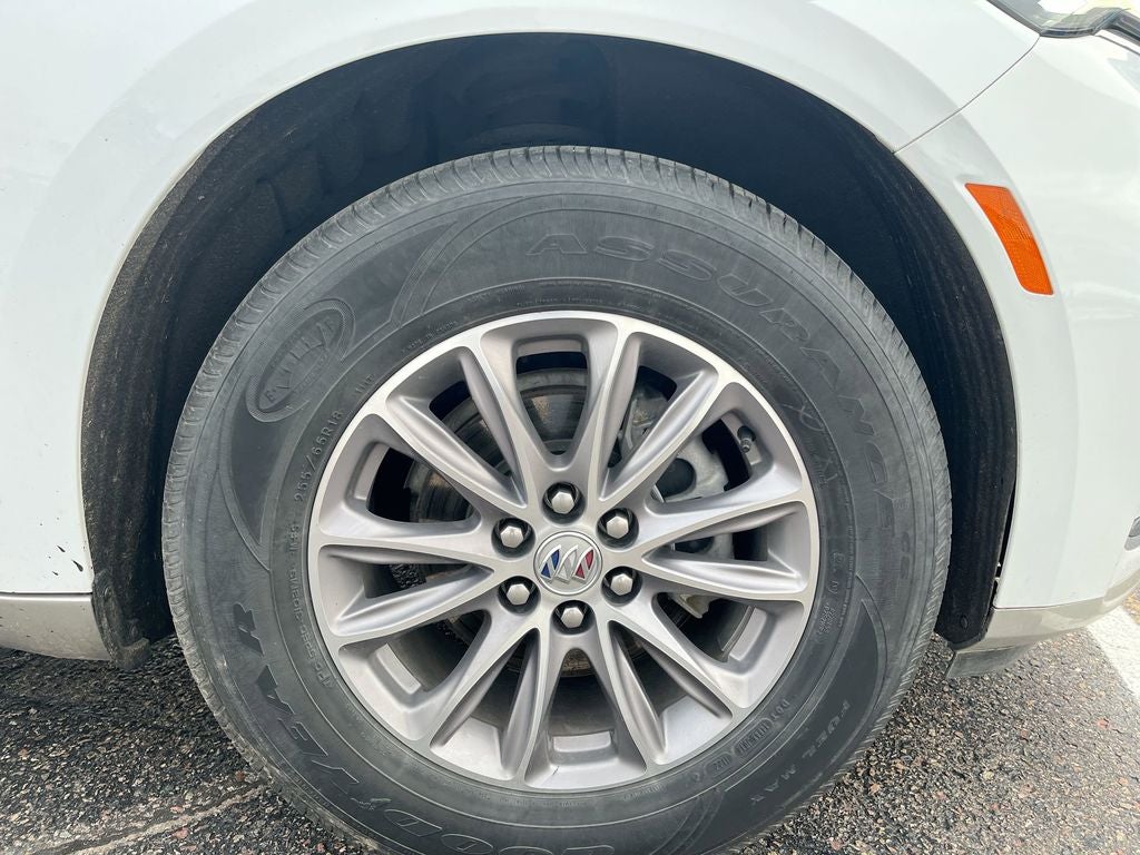 2023 Buick Enclave Essence